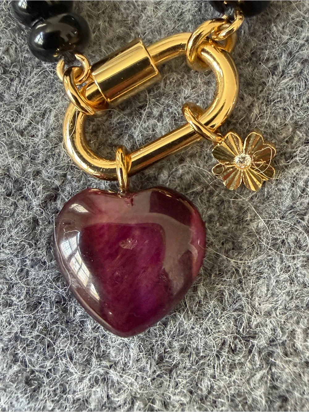 Madewell Black Semi Precious Stone Necklace Heart Charm NX270 NWT - Picture 5 of 6